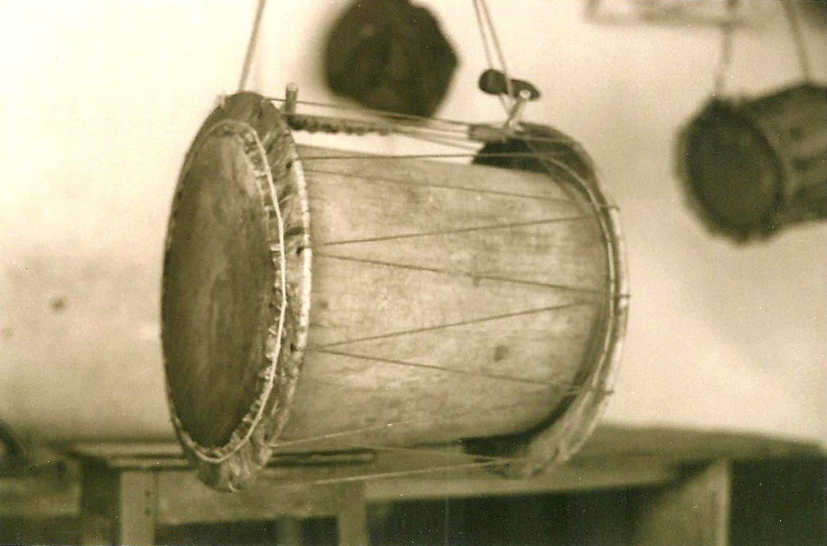 Kamat.com-leather-instrument